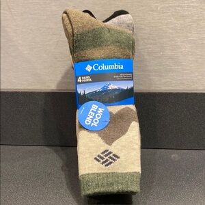 Columbia Green and Tan Athletic Socks Moisture-Wicking Crew